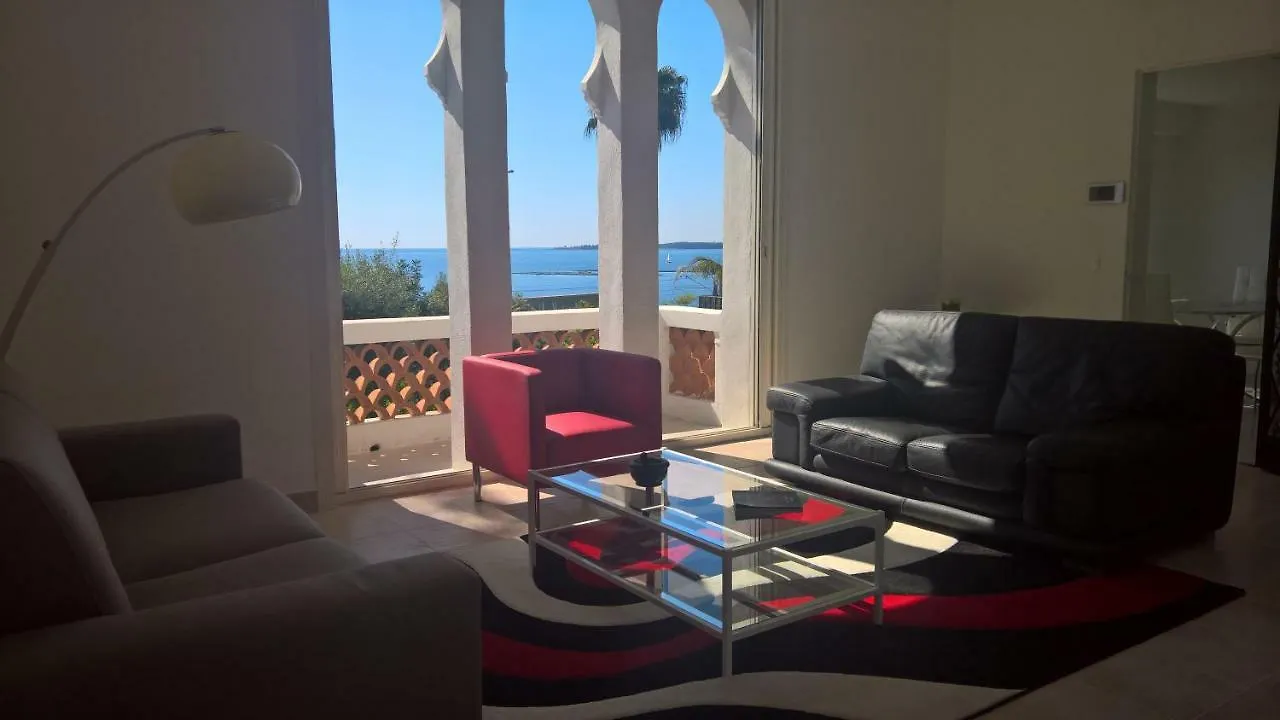 Holiday Home With Beautiful Sea View Golfe-Juan