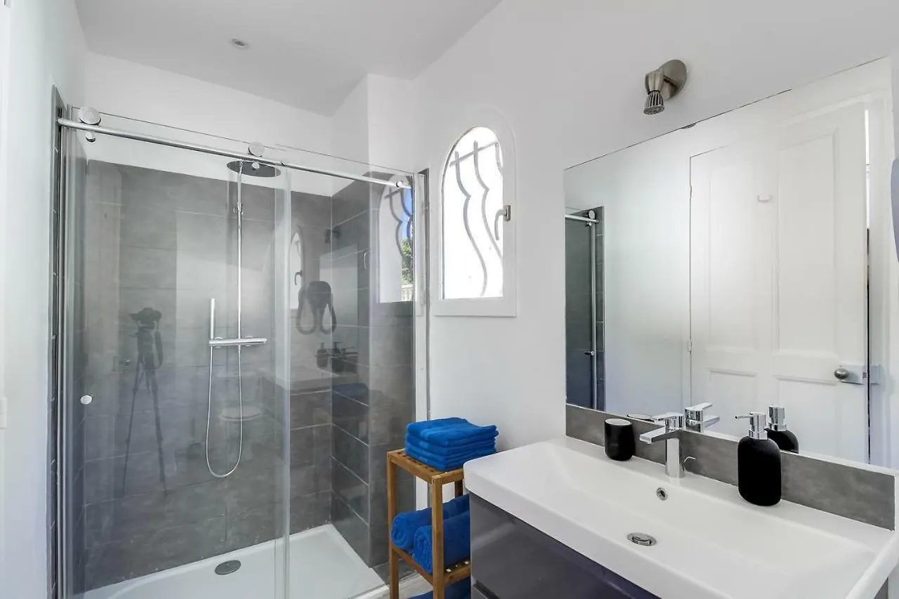 Holiday Home With Beautiful Sea View Golfe-Juan
