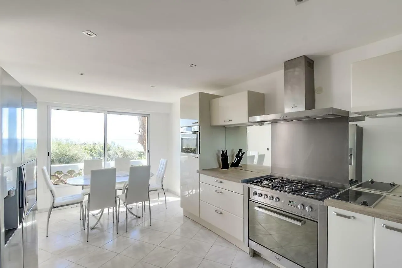 Holiday Home With Beautiful Sea View Golfe-Juan